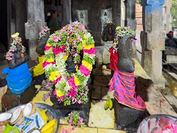 Statue