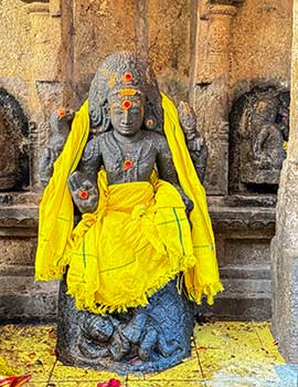 Statue